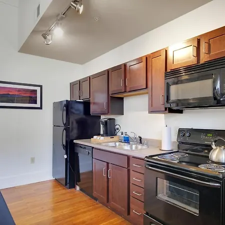 Apartment With King Bed In Downtown Louisville Exterior photo