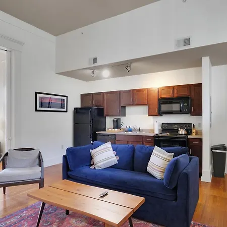 Apartment With King Bed In Downtown Louisville Exterior photo