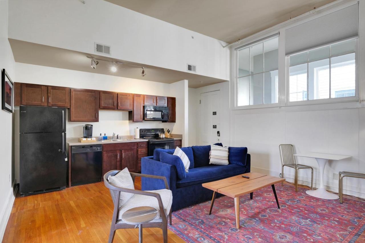 Apartment With King Bed In Downtown Louisville